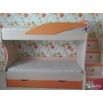 Двухъярусная детская кровать с комодом