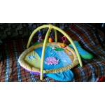 Продам необычный развивающий коврик Biba Toys Рыба Радуга